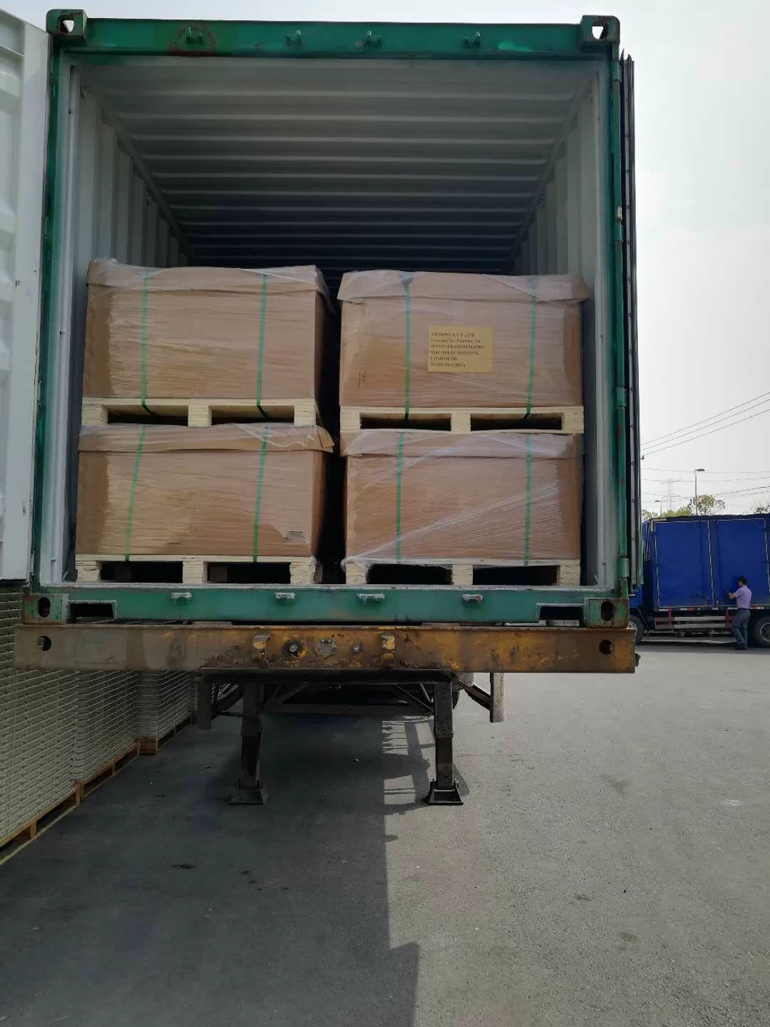 vat lieu nhưa composit SMC dong goi 1000kg/pallet. 20 pallet / container
