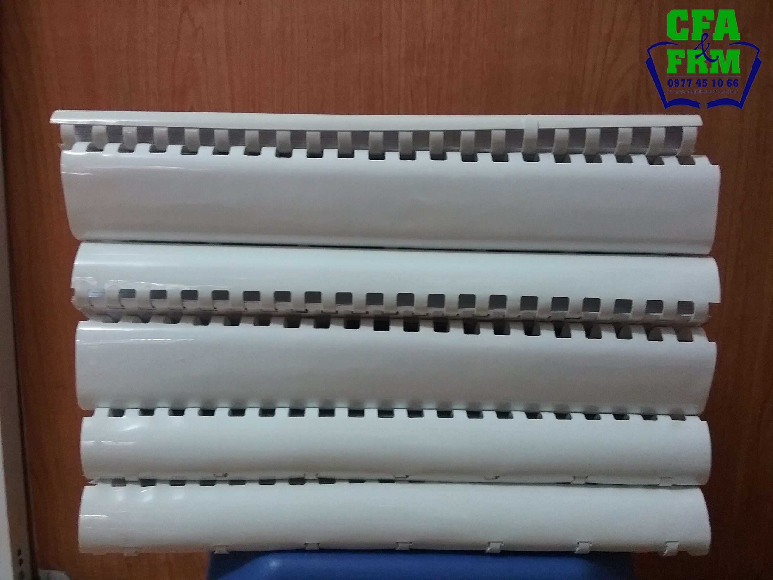 Sách CFA Curriculum gáy xoắn