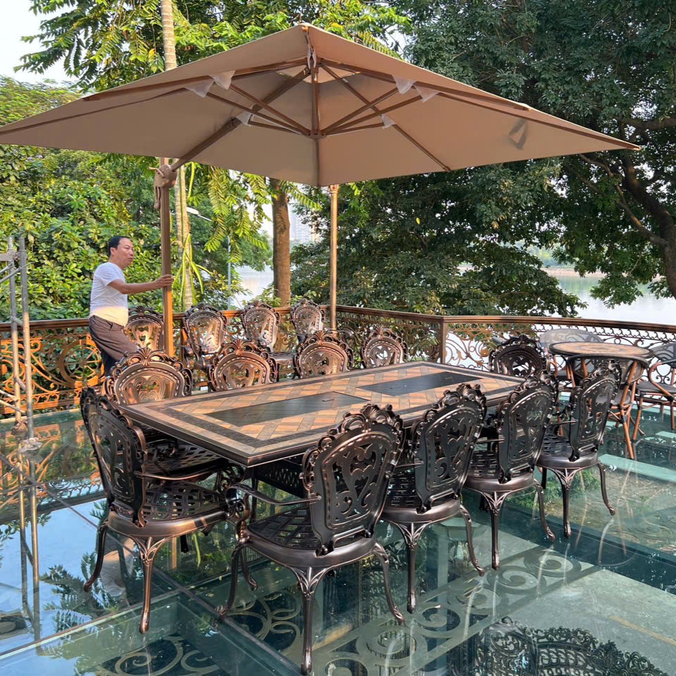 Giao Hàng Thành Công 2 Bộ Bàn Nhôm Đúc Mặt Đá Có Bếp Nướng, Xích Đu 3 Chỗ Tại Hà Nội