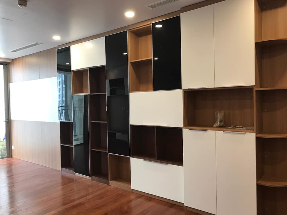 Dựng tủ, giường, bàn bằng máy gia công trung tâm CNC, dán cạnh tự động, khoan 5 mặt