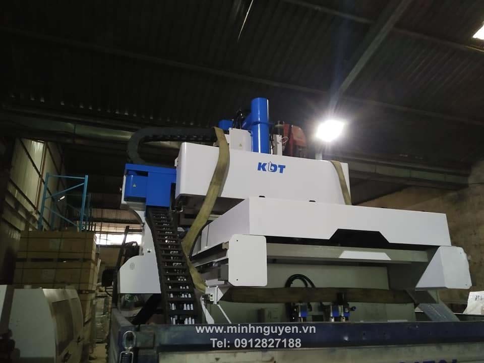 Máy CNC gia công trung tâm KDT được ưa chuộng năm 2019
