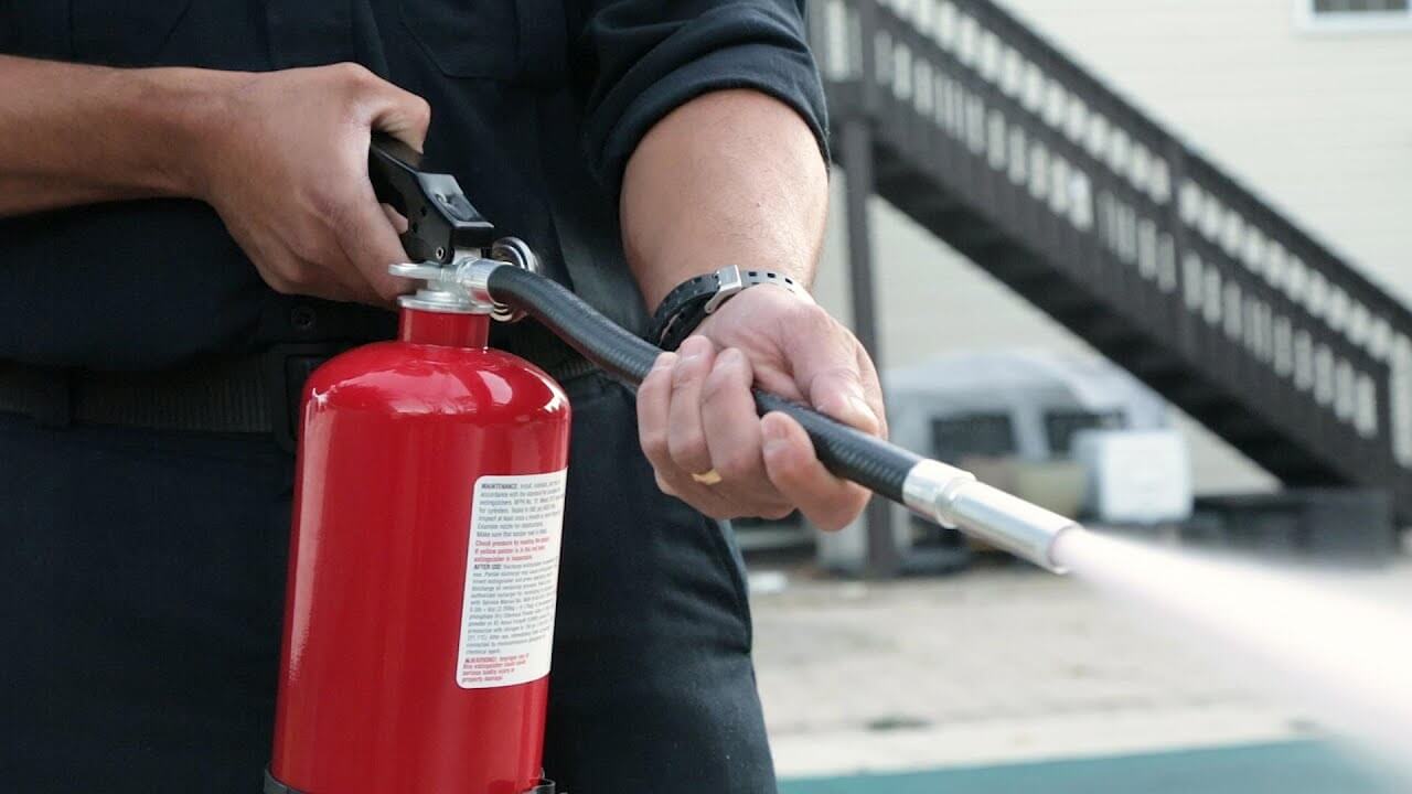 Những thông tin quan trọng về bình chữa cháy mini mà bạn cần biết