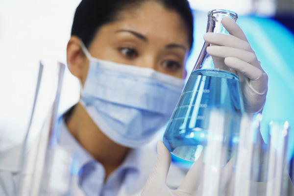 Kinh doanh hóa chất: Mắc tới đâu gỡ tới đó!