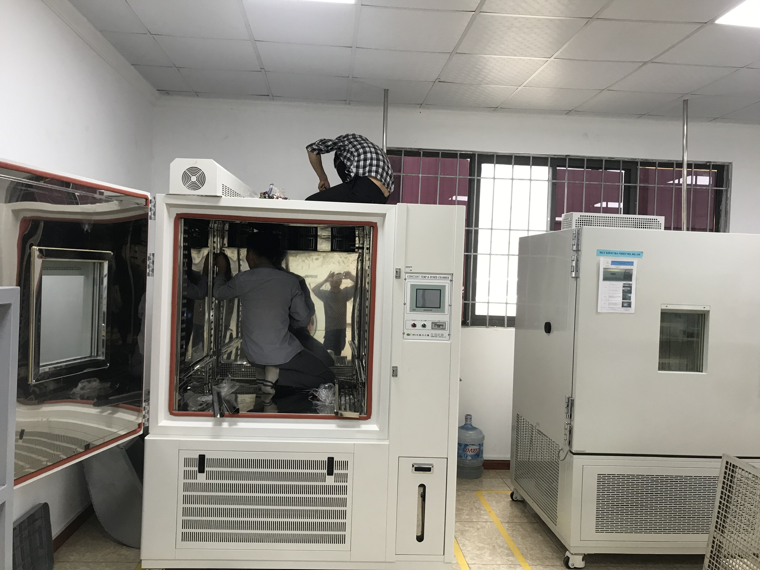 Sửa chữa máy kiểm tra ổn định nhiệt độ độ ẩm tại KCN Đại Đồng - Hoàn Sơn