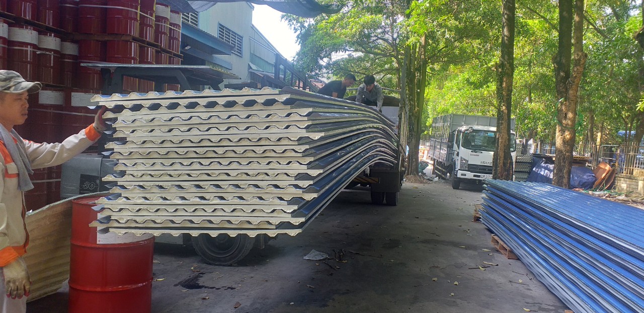 Báo giá rẻ nhất Miền Bắc tôn Chống nóng - Chống ồn - Chống cháy.