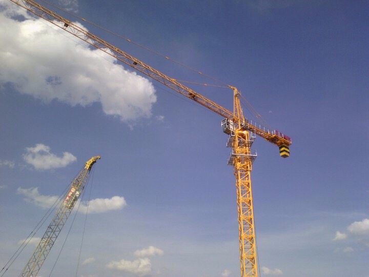 Cung cấp cẩu tháp sức nâng 6 Tấn  cho Tổng công ty thành An (116)