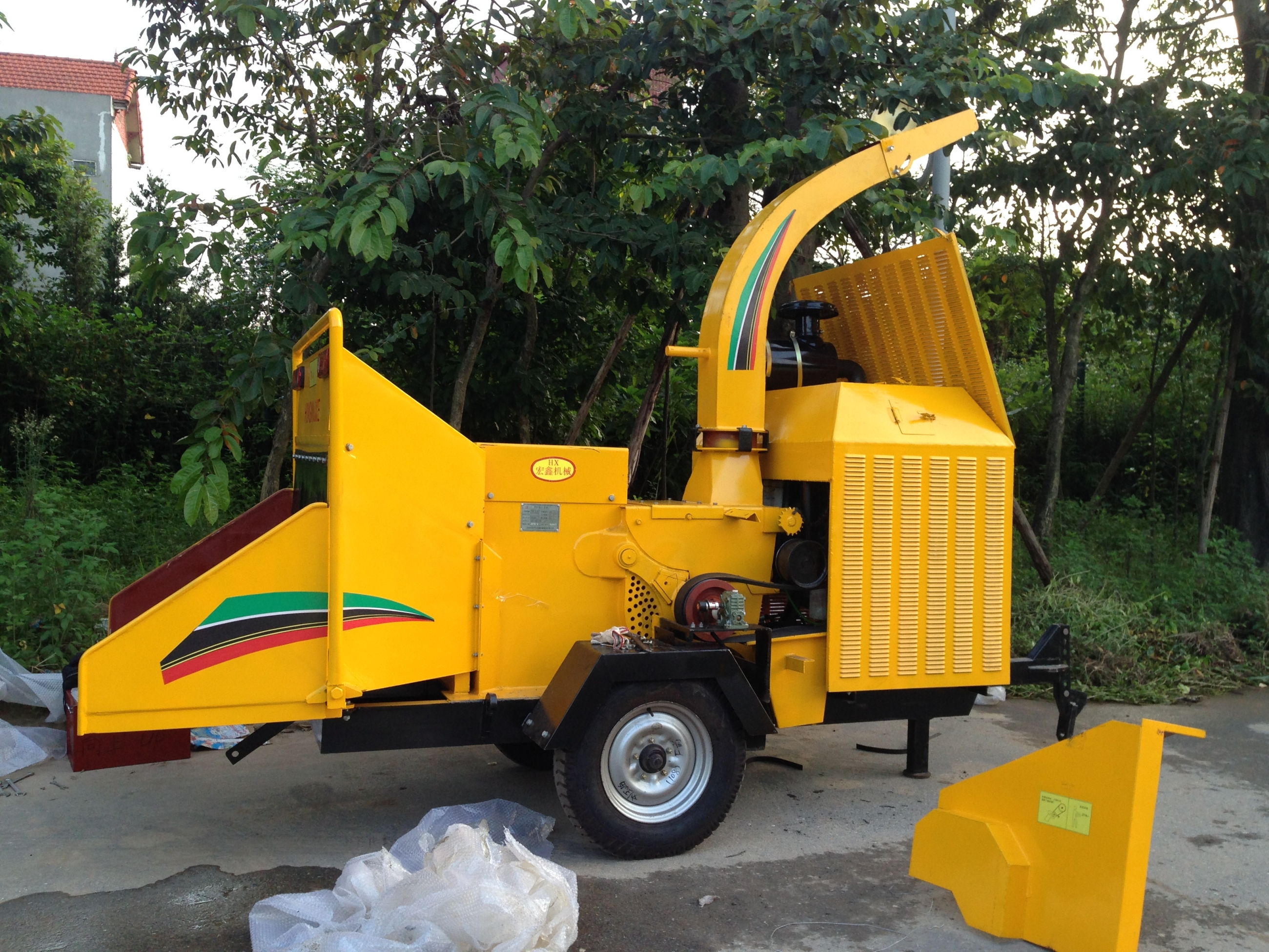 Cung cấp máy băm gỗ đường kính gỗ lên đến 25mm Cho khu đô thị Ecopark