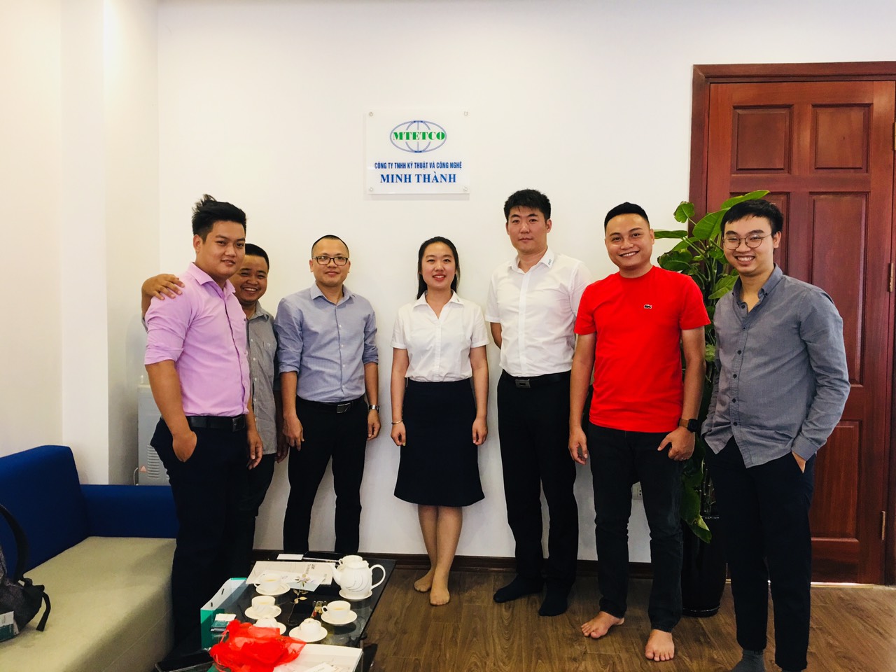 ĐẠI DIỆN CÁC HÃNG SẢN XUẤT SANG THĂM VÀ LÀM VIỆC