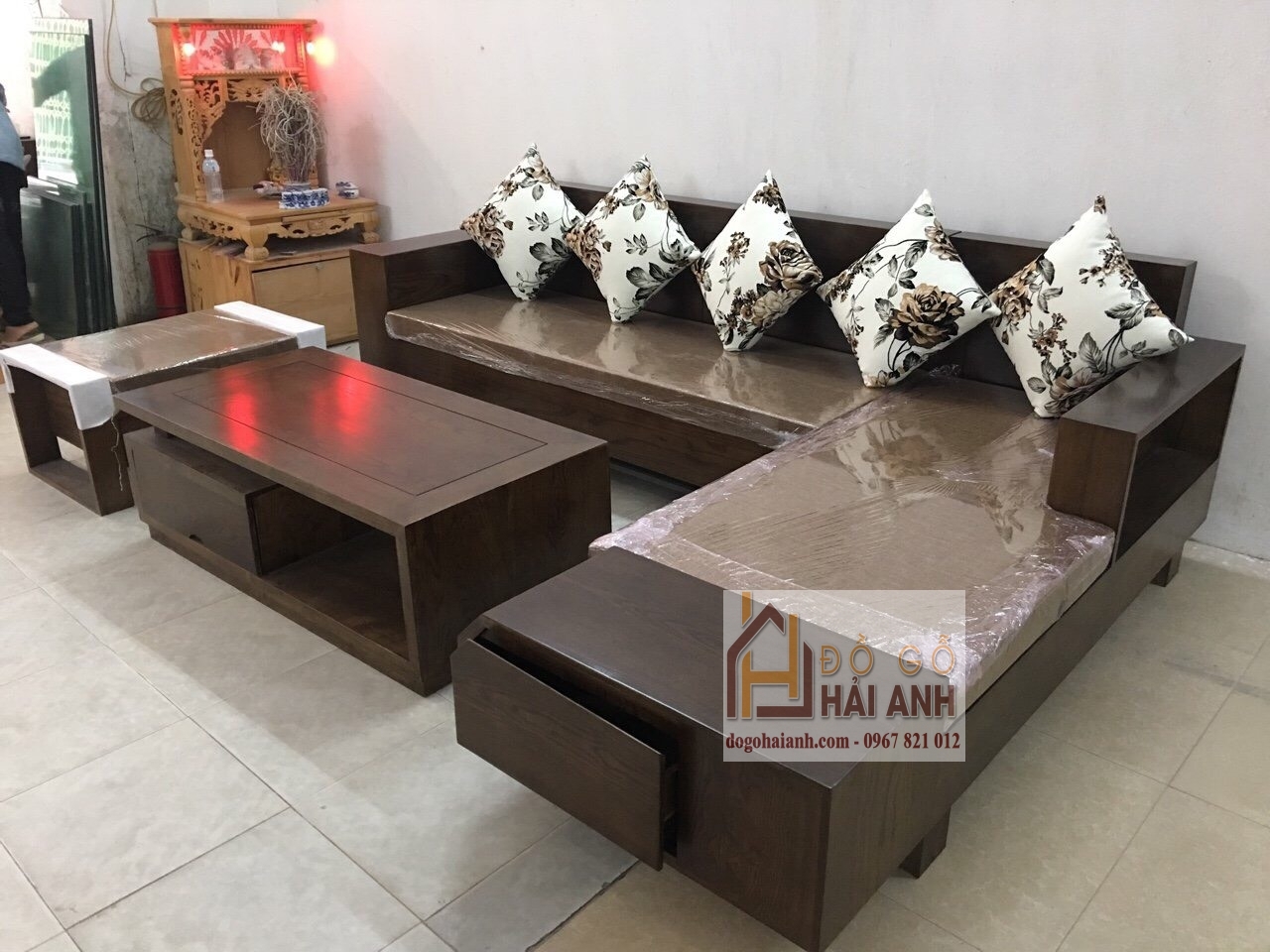 Vì sao đồ nội thất phòng khách bằng gỗ luôn được sử dụng rộng rãi tới ngày nay?