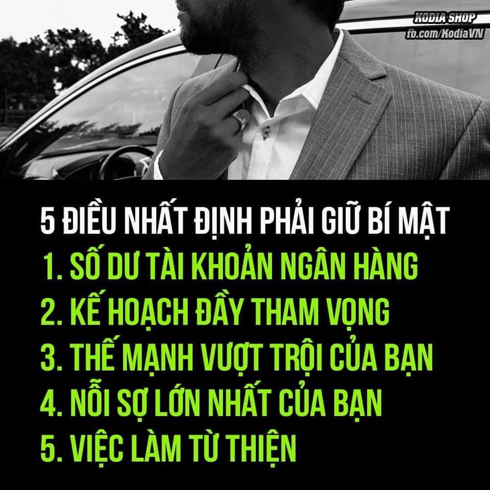 Bà nội ở nhà trông cháu ở nông thôn Hải Dương