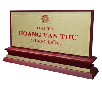 In biển chức danh để bàn