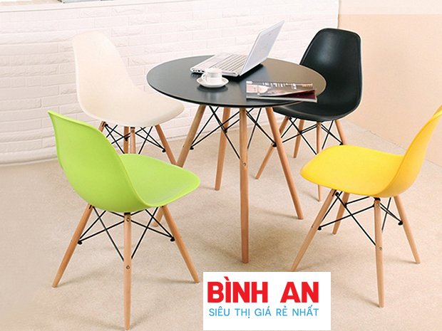 Những lý do nên chọn bàn ăn Eames tại nội thất Bình An