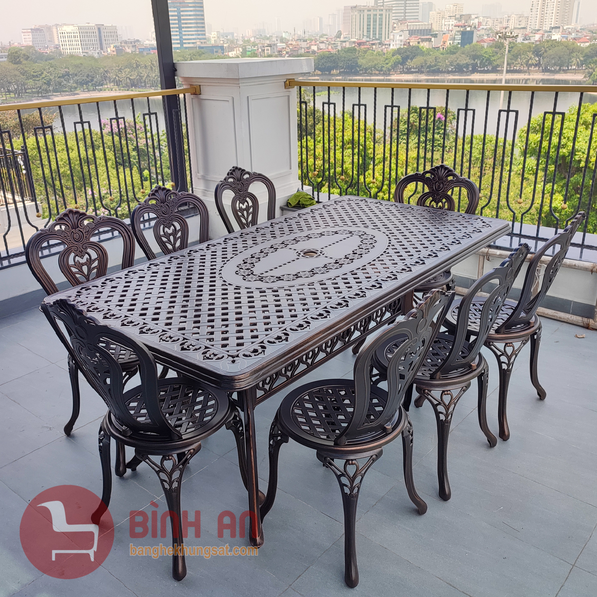 ưu nhược điểm của bộ bàn ghế sân vườn ngoài trời chất liệu bằng nhôm đúc