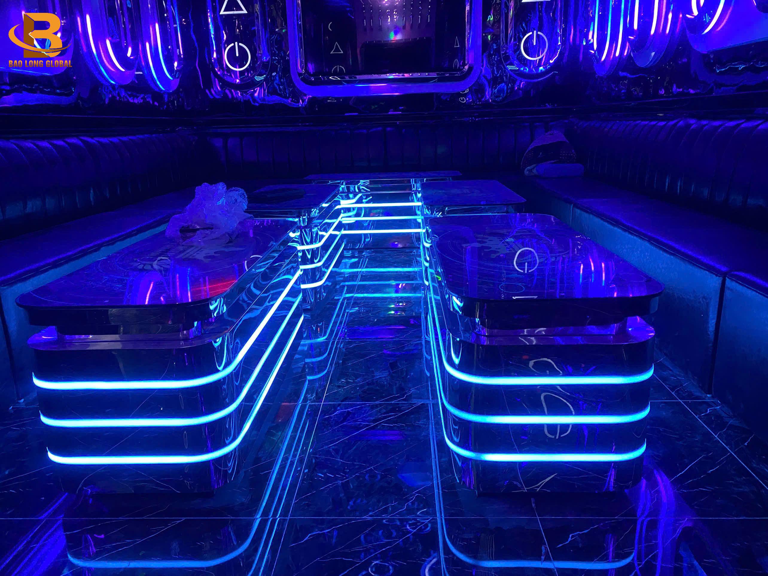 Mua Bàn Karaoke Số Lượng Lớn: Bí Quyết Tối Ưu Chi Phí Bảo Long Global