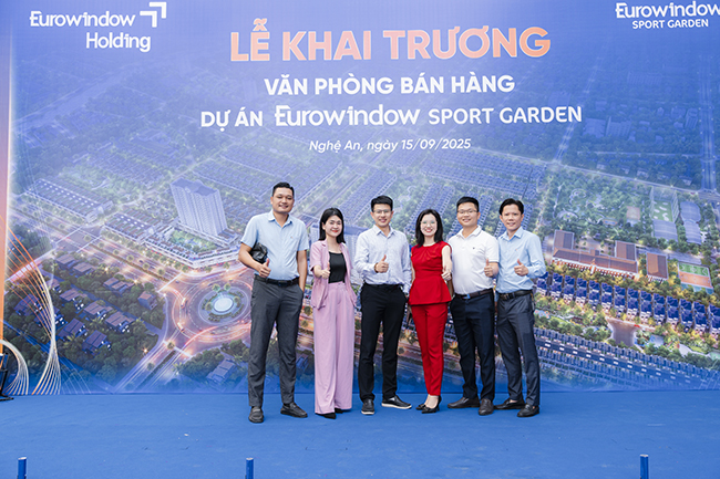 Lễ Khai Trương Văn Phòng Bán Hàng Eurowindow Sport Garden
