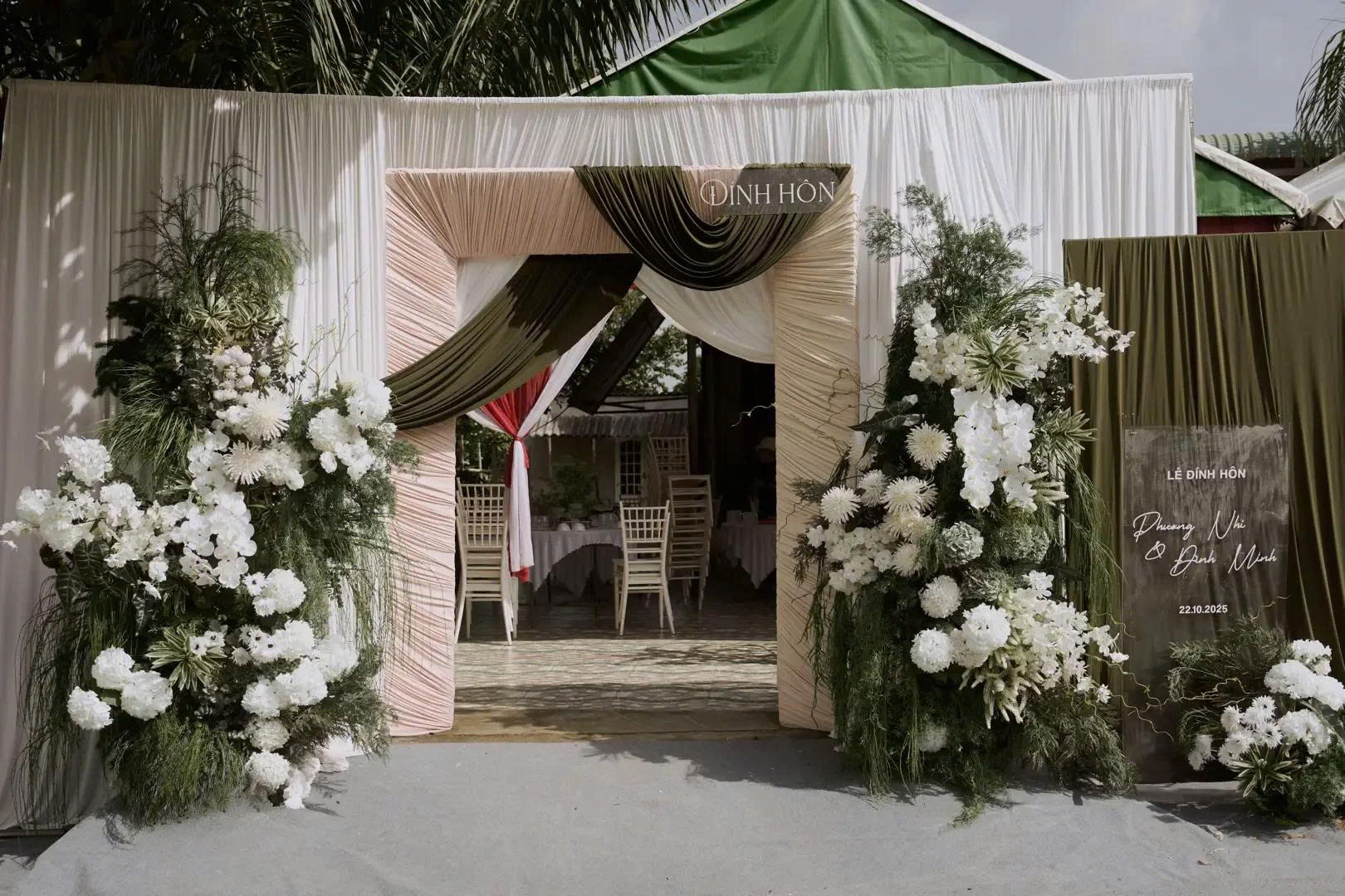 Gió Wedding Decor - Trang Trí Lễ Đính Hôn Phong Cách Rustic Xanh Rêu Thanh Thoát & Tinh Tế