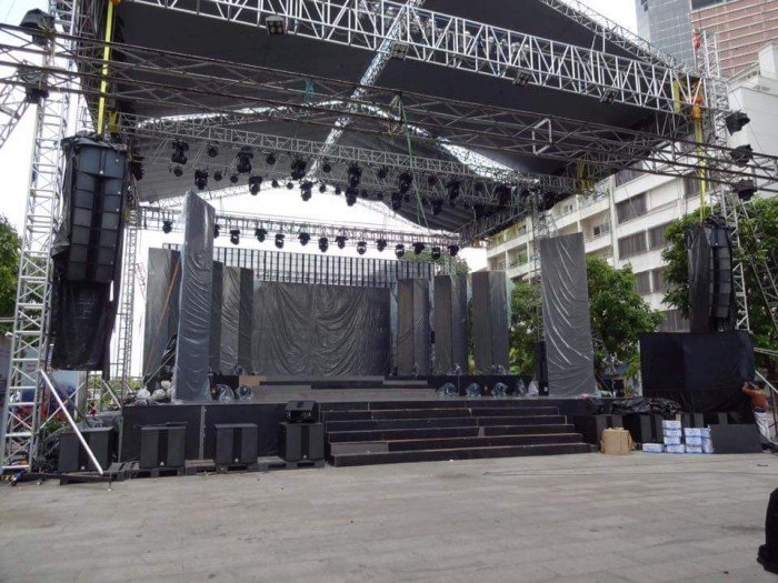 Công Ty Thi Công Sân Khấu Sự Kiện Quy Mô Lớn Tại Nghệ An