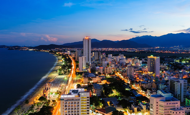 NHA TRANG - THÀNH PHỐ BIỂN MỘNG MƠ VÀ YÊN BÌNH