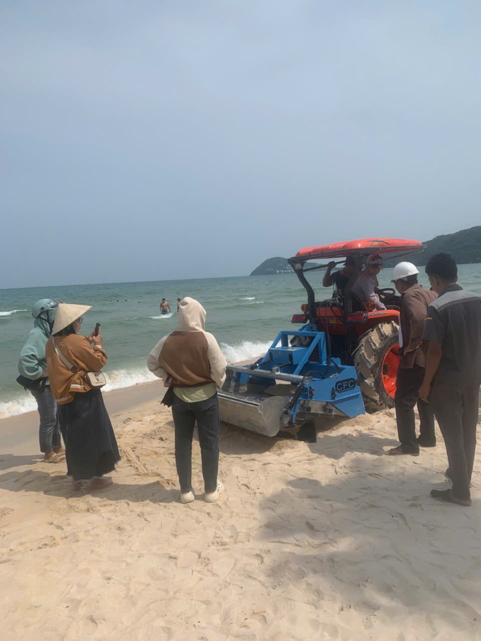 Bàn giao máy sàng cát bãi biển dự án Premier Village Phu Quoc Resort