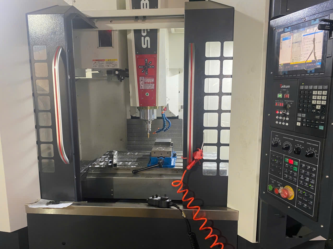 CNC Cutting Services Based on Samples or Technical Drawings – High Accuracy & Superior Quality