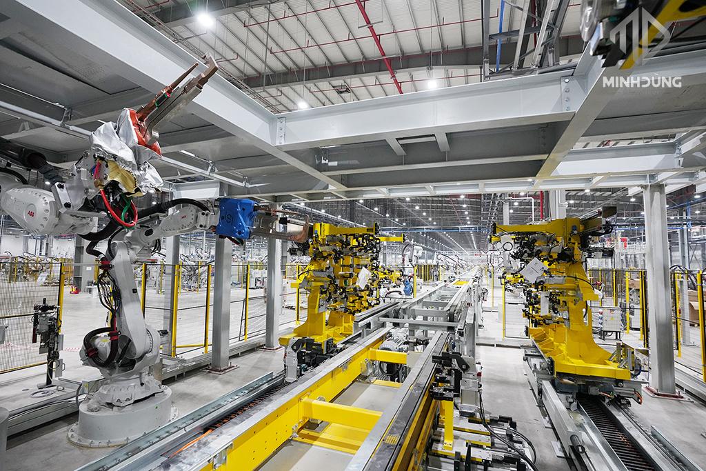 ỨNG DỤNG CỦA NHÔM ĐỊNH HÌNH TRONG CÔNG NGHIỆP Ô TÔ ỨNG DỤNG CỦA NHÔM ĐỊNH HÌNH TRONG CÔNG NGHIỆP Ô TÔ