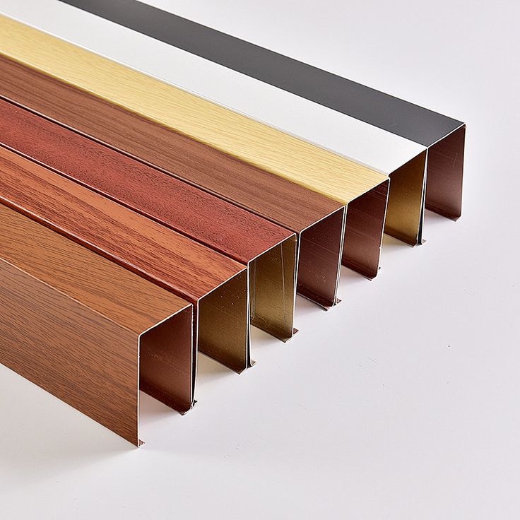 Quy Trình Sơn Giả Gỗ Trên Nhôm Định Hình: Công Nghệ In Chuyển Nhiệt Chi Tiết