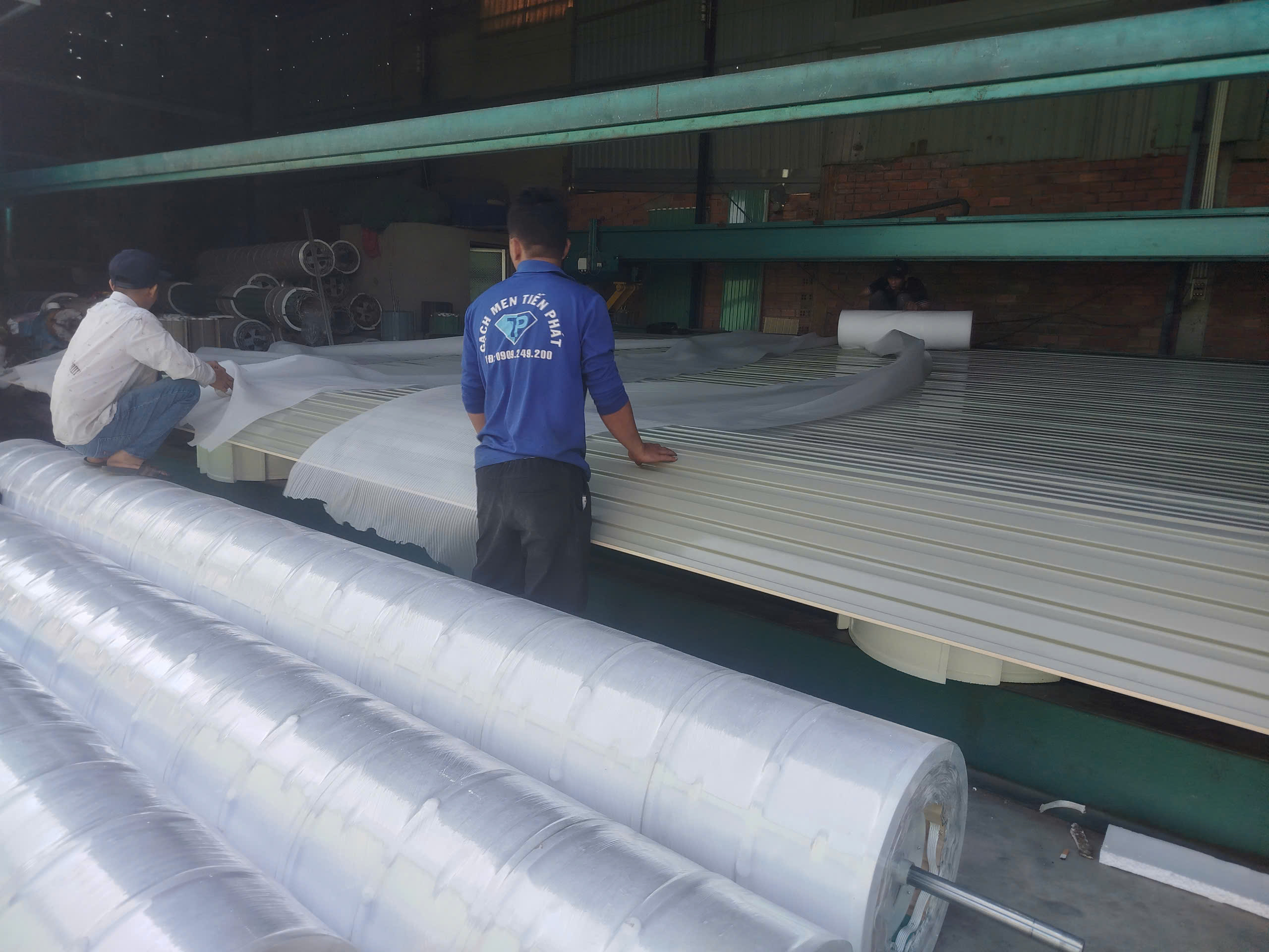 Cửa cuốn nhôm công nghệ Đức và cửa cuốn truyền thống – Đâu là lựa chọn tốt nhất?