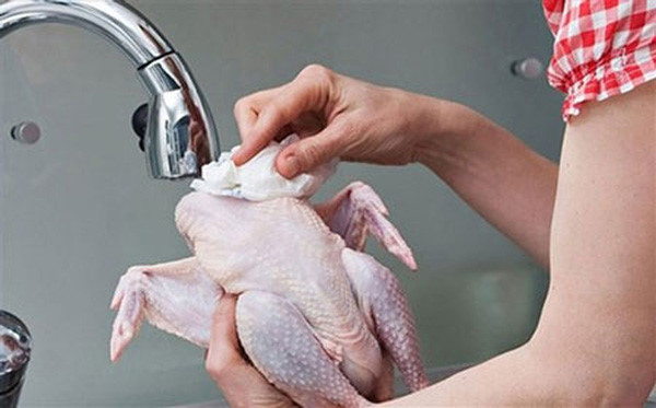 Bí quyết nhận ra gà tẩm bột sắt Trung Quốc khi lựa chọn thực phẩm sạch