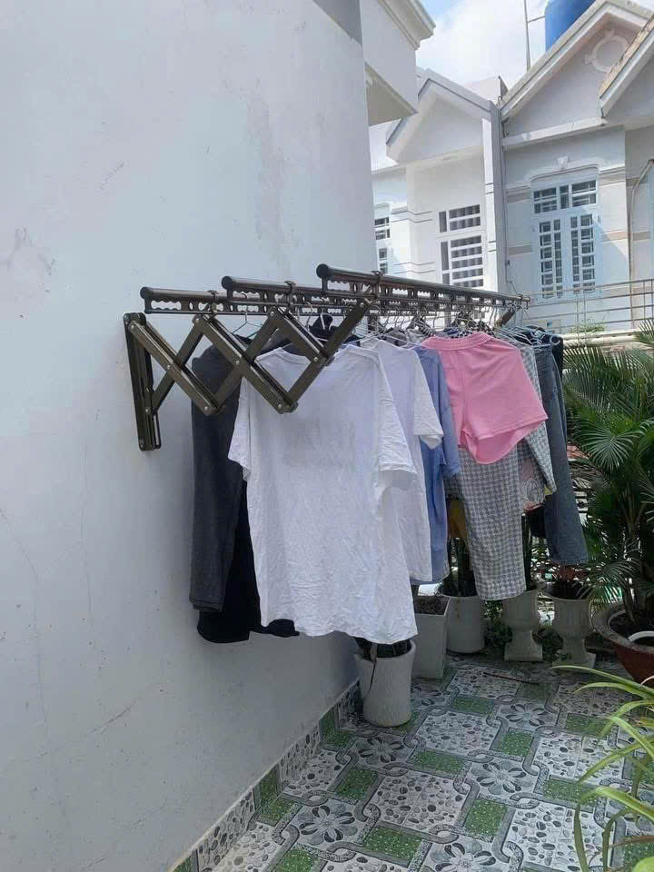Giàn Phơi Thông Minh Gắn Tường Hoà Phát