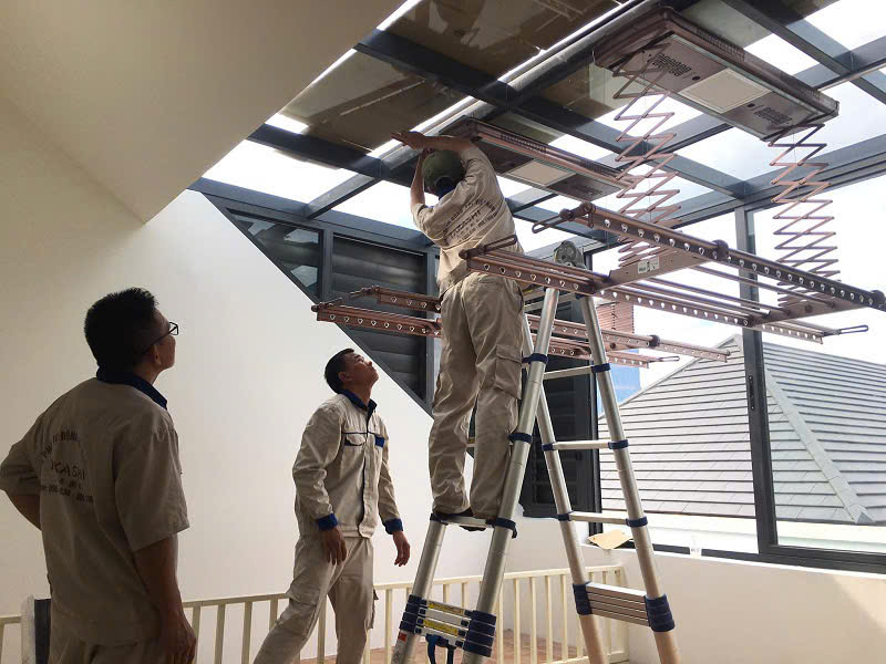 Giàn Phơi Điều Khiển TAKASHI S325