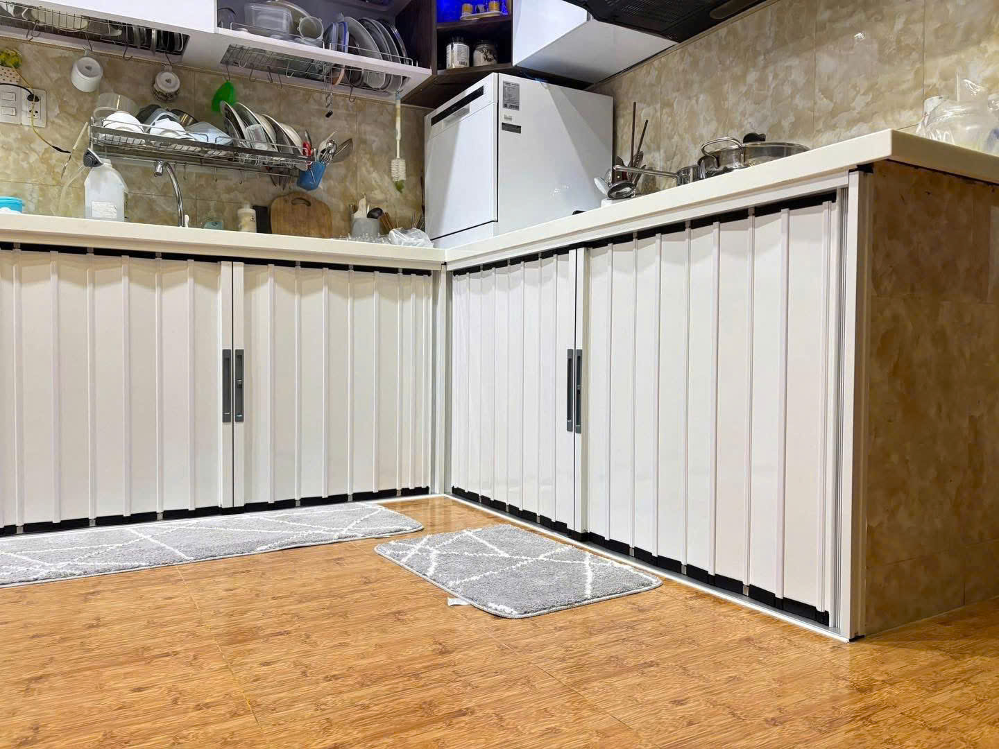Cửa Lưới Xếp Không Dây Hoà Phát