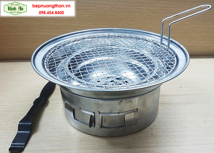 1557840846_bep-lau-nuong-than-khong-khoi