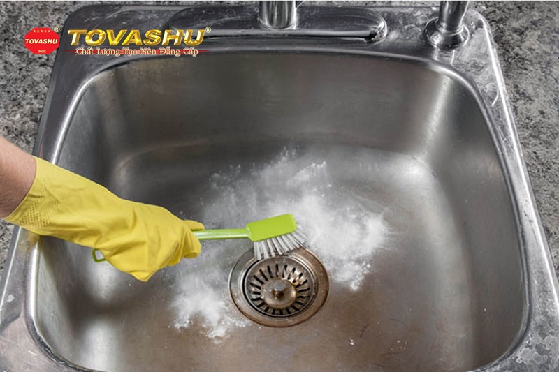 Cách lau chùi sản phẩm inox đơn giản mà hiệu quả