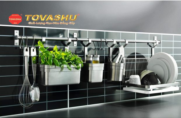 TUYỆT CHIÊU TẨY VẾT RỈ SÉT PHỤ KIỆN INOX CHO NHÀ BẾP