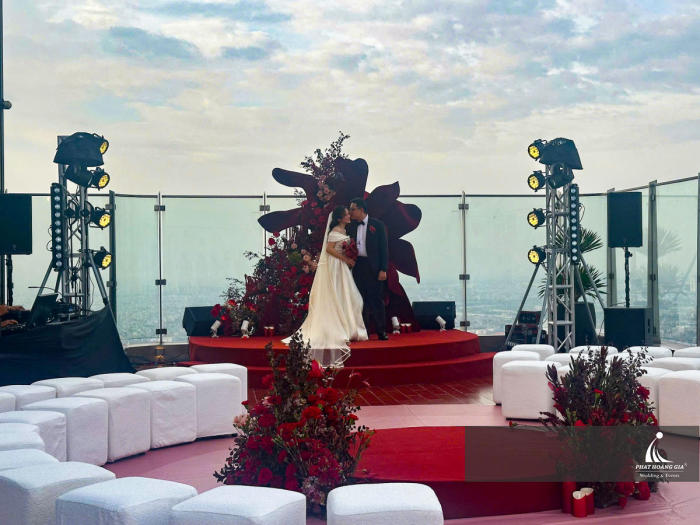 HAPPY WEDDING HH & PG