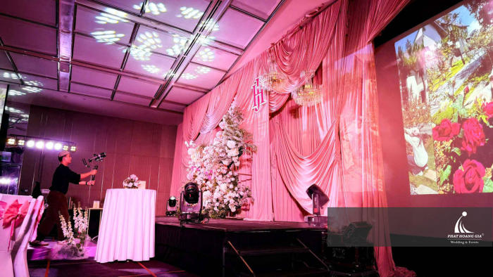 HAPPY WEDDING