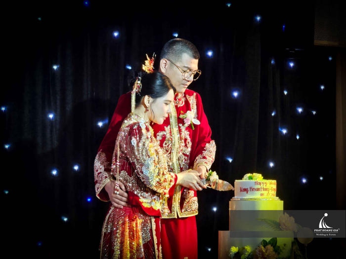 HAPPY WEDDING