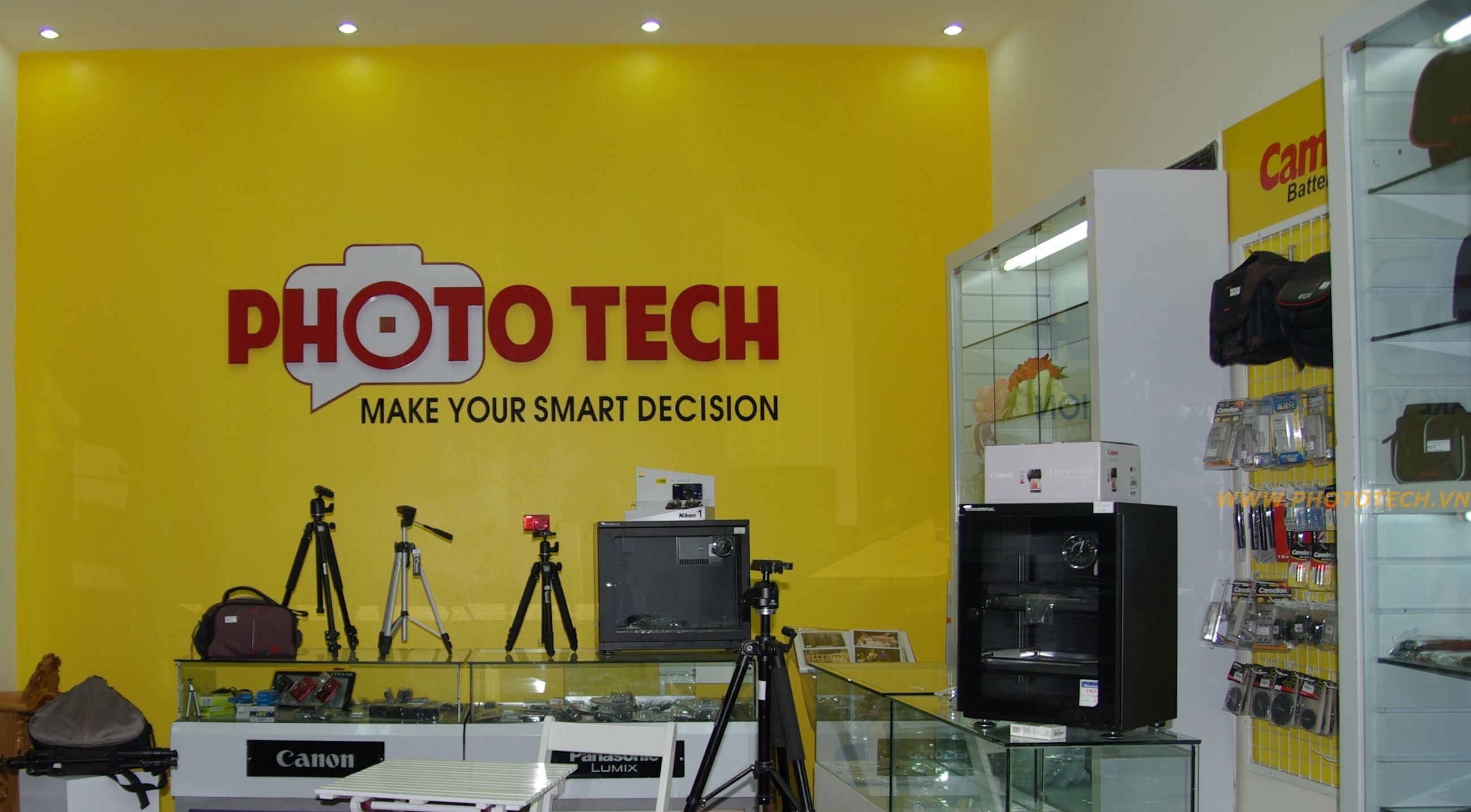 CÔNG TY CỔ PHẦN CÔNG NGHỆ ẢNH - PHOTOTECH www.phototech.vn / www.thietbiphongchup.vn