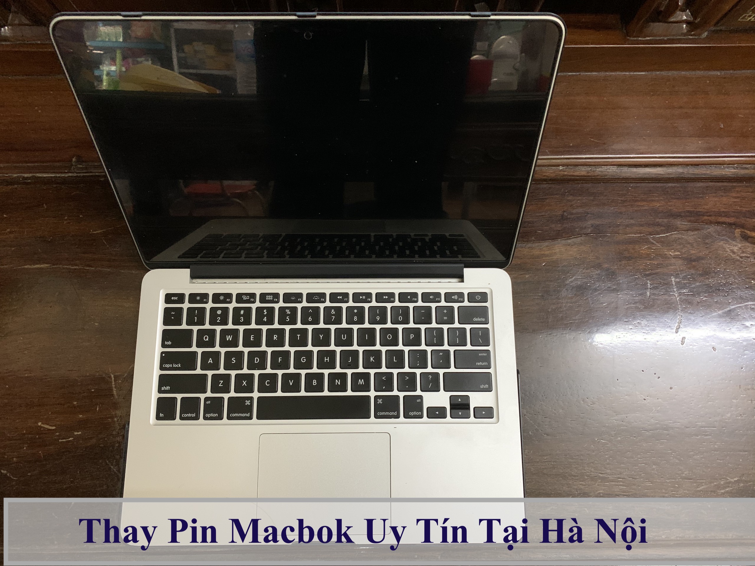 thay pin macbook - chính hãng, uy tín