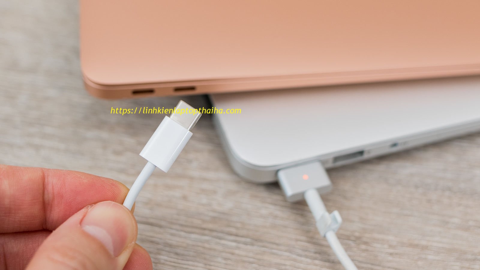 8 mẹo tiết kiệm pin macbook đúng cách