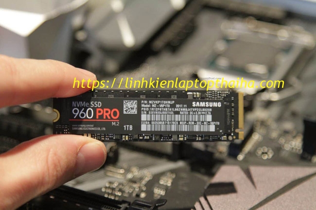 Hướng Dẫn Cách cài đặt ổ cứng SSD NVMe M.2?