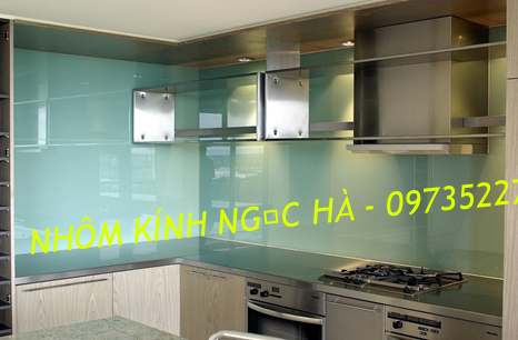 Bỏ túi ngay những kinh nghiệm khi mua kính màu ốp bếp