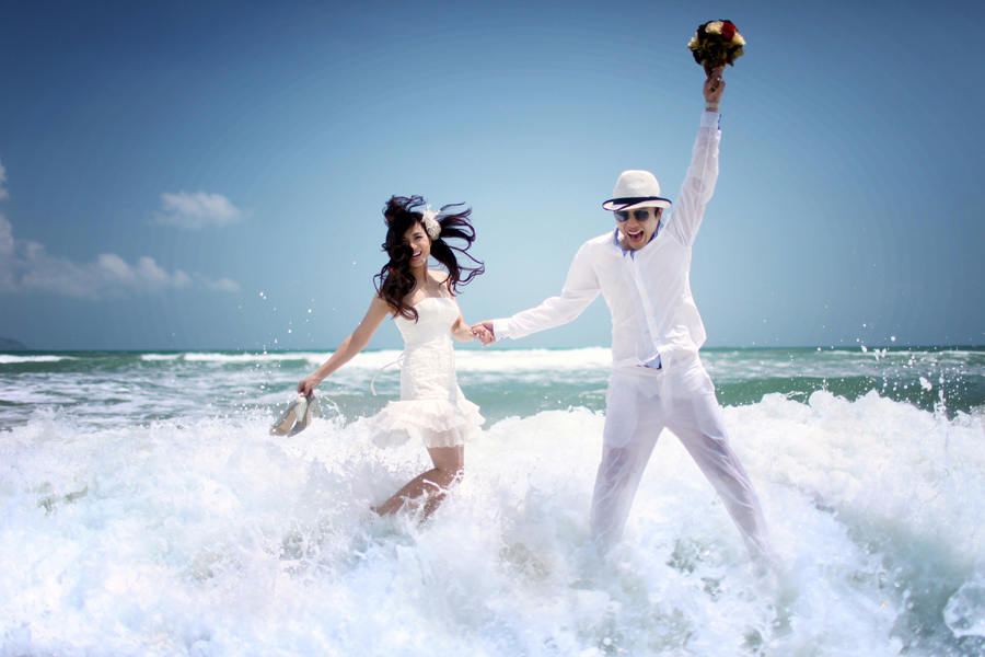 Em hãy mặc váy cưới và chạy đến bên anh!