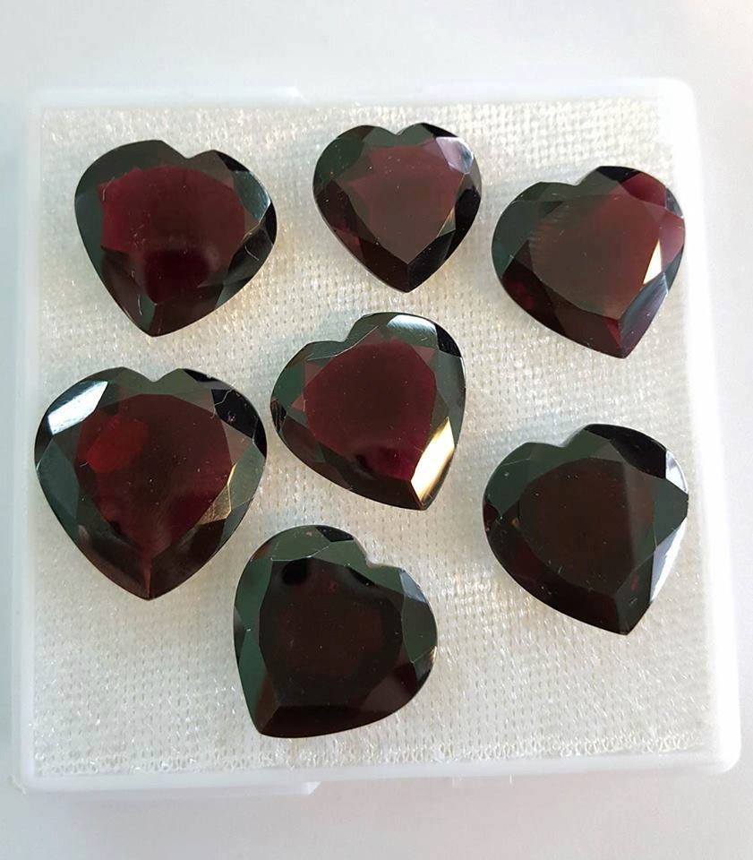 ĐÁ GARNET- NGỌC HỒNG LỰU