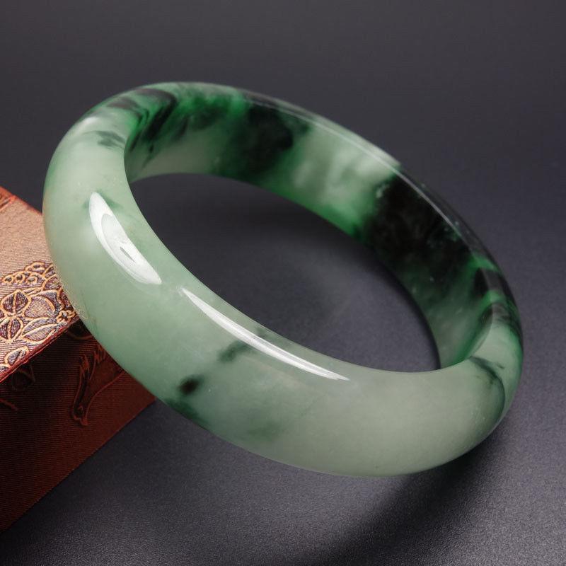 Huyền Thoại Ngọc Jadeite - Viên Ngọc Của Hoàng Gia