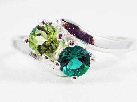 Có thể bạn đang nhầm lẫn giữa đá Peridot và Emerald