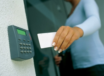 Những tiện ích khi sử dụng thẻ từ thang máy