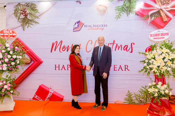 REAL SUCCESS ACADEMY HỢP TÁC CHIẾN LƯỢC CÙNG TMC ACADEMY, SINGAPORE