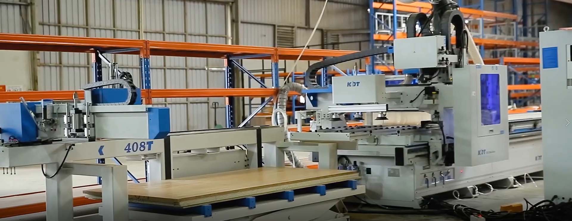 may-cnc-router-2-dau-thay-dao-tu-dong-KDT-1