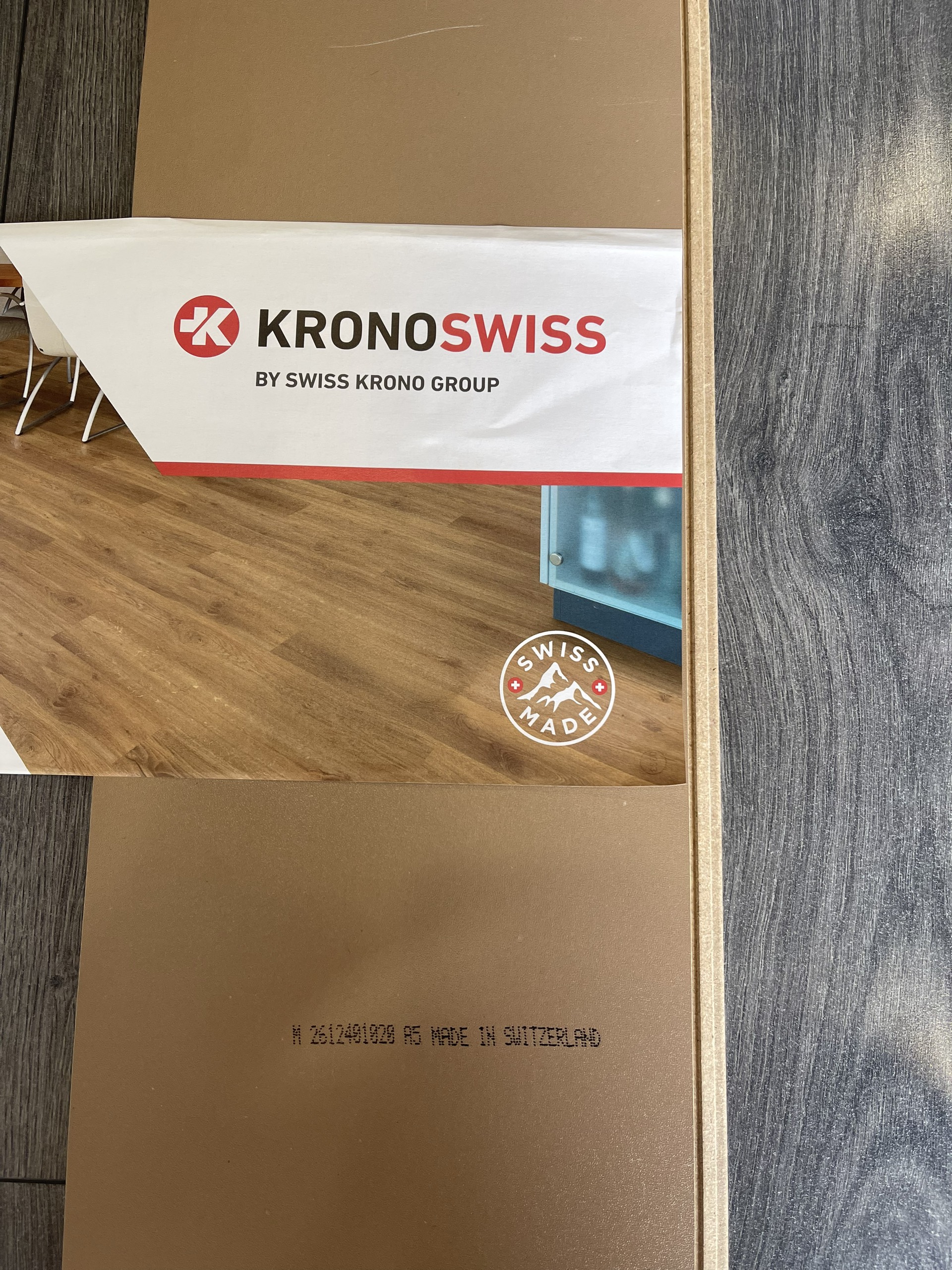 Tuyệt chiêu phân biệt sàn gỗ Châu Âu đúng xuất xứ - Ảnh 1.